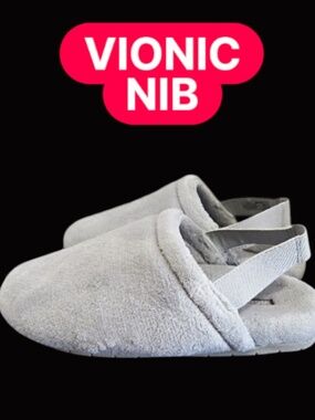 Retail $115 NIB VIONIC Karma Aleah Terry Slippers Size 9